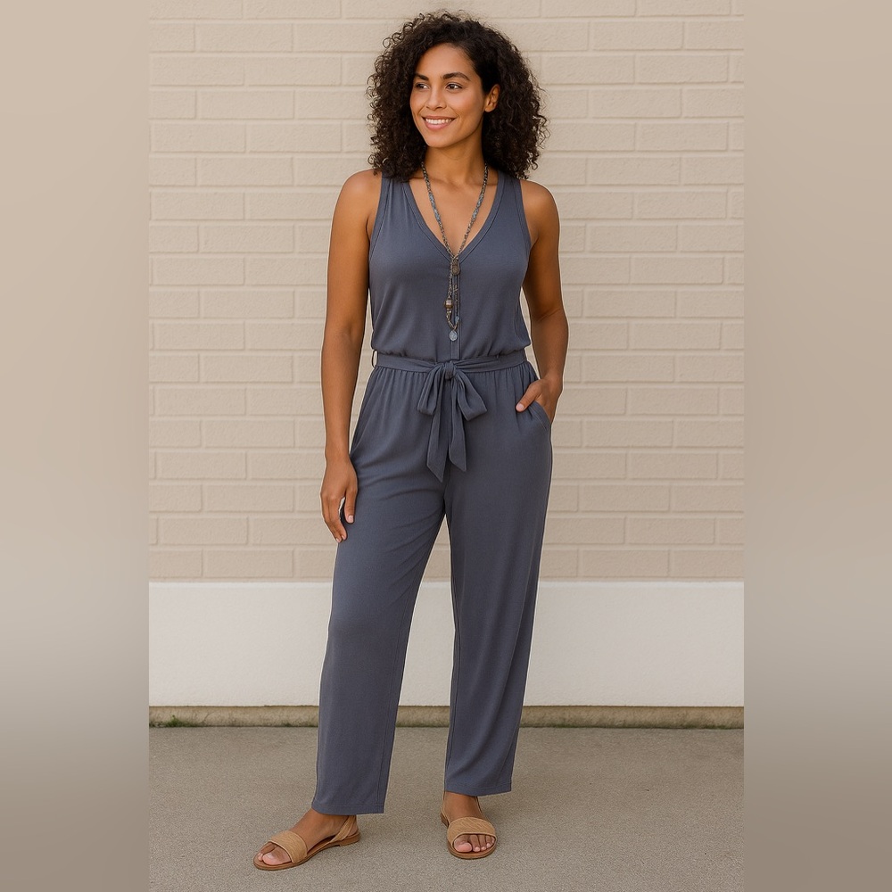 Abercrombie & Fitch Sleeveless Button-Front Tie Waist Jumpsuit Women’s XL